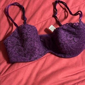 Luxurious and Sz 34B - Purple Lace, Padded Cup, Underwire Bra